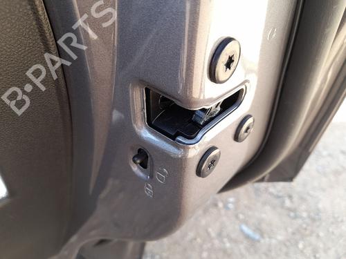 Used Rear right lock RENAULT CAPTUR II (HF_) TCe 140 (HFN0) (140 hp) 29976886