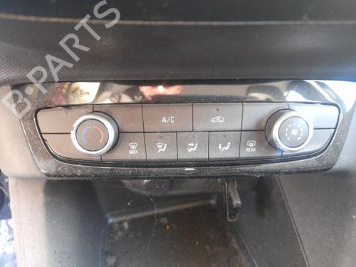 Used Climate control OPEL CORSA F (P2JO) 1.2 (68) (101 hp) 31664597