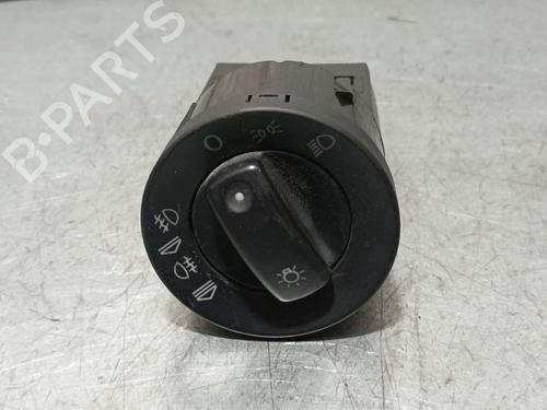 Hovedlysbryter AUDI A4 B7 Avant (8ED) [2004-2008]  19157658