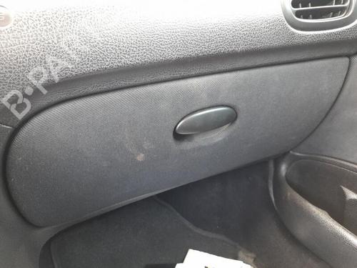 Used Glove box PEUGEOT 206 Hatchback (2A/C) 1.4 HDi eco 70 (68 hp) 27701580