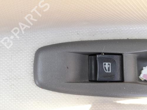Used Right rear window switch Right rear window switch RENAULT CAPTUR I (J5_, H5_) 1.5 dCi 90 (J5N4, J5M5, J5MW, J5M6, J5AL, J5AJ) (90 hp) 36498608 36498608