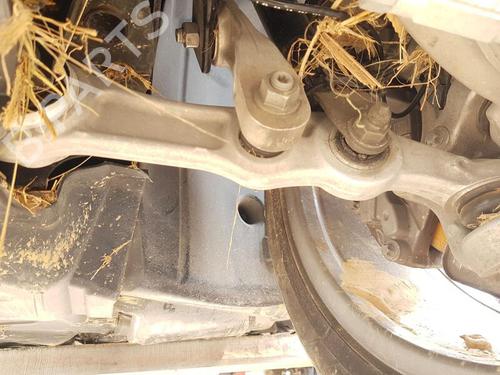 Used Left front suspension arm MERCEDES-BENZ C-CLASS T-Model (S205) C 220 BlueTEC / d (205.204) (170 hp) 30081132