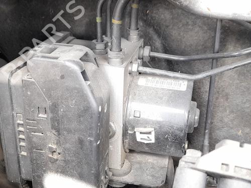 Used ABS pump ABS pump FORD FIESTA VI (CB1, CCN) 1.6 TDCi (90 hp) 33854519 33854519
