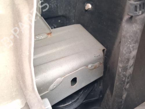 Used Rear bumper reinforcement Rear bumper reinforcement 38567526 38567526