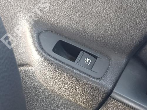 Used Right rear window switch Right rear window switch VW GOLF VI (5K1) 1.6 TDI (105 hp) 9849627 9849627