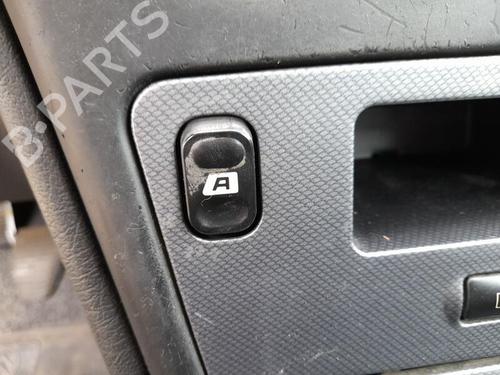Mando elevalunas delantero izquierdo CITROËN XSARA (N1) 1.6 16V (109 hp) 26433542