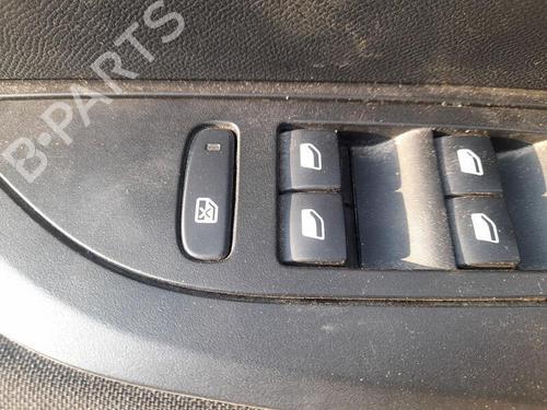 Left front window switch PEUGEOT 2008 II (UD_, US_, UY_, UJ_, UR_, UC_) 1.5 BlueHDI 100 | BP30028006I27