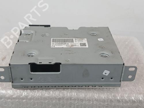 bilradio-citroen-c4-cactus-2014-33050229 main image