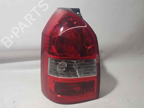 left-taillight-hyundai-tucson-jm-20-crdi-rozado-y-canto-roto-2004-2005-2006-2007-2008-2009-2010-2011-2012-2013-2014-2015-2016-2017-2018-2019-7855400 main image