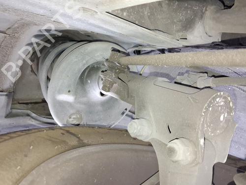 right-front-shock-absorber-toyota-verso-_r2_-2009-2010-2011-2012-2013-2014-2015-2016-2017-2018-38517036 main image