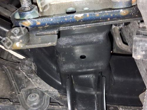 Used Front bumper reinforcement Front bumper reinforcement 39563908 39563908