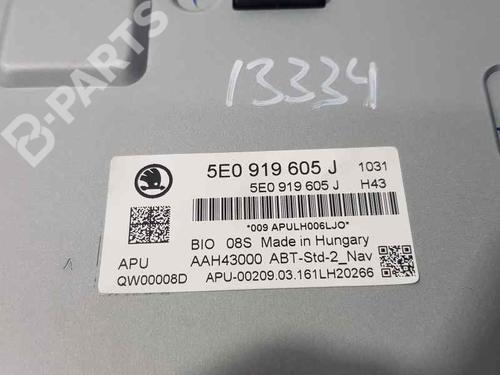 Display monitor SKODA OCTAVIA III (5E3, NL3, NR3)  | BP8398991C48 