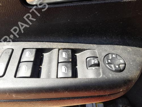 Used Left front window switch OPEL CORSA F (P2JO) 1.2 (68) (101 hp) 26909839