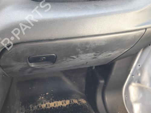 Used Glove box Glove box FIAT DOBLO Cargo (263_) 1.3 D Multijet (263WXU1A, 263ZXU1A, 263WYB1A, 263ZYB1A) (95 hp) 33431372 33431372