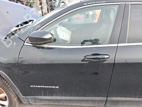 Used Left front door Left front door 39203862 39203862