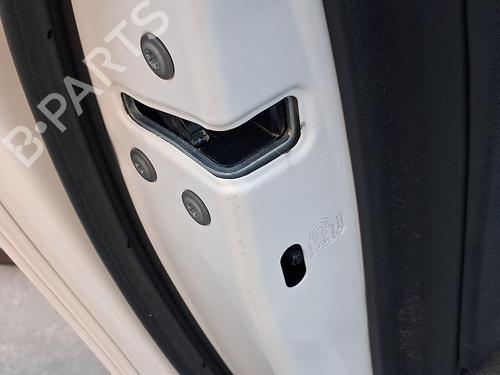 rear-left-lock-toyota-corolla-estate-_e21_-2019-38174146 main image