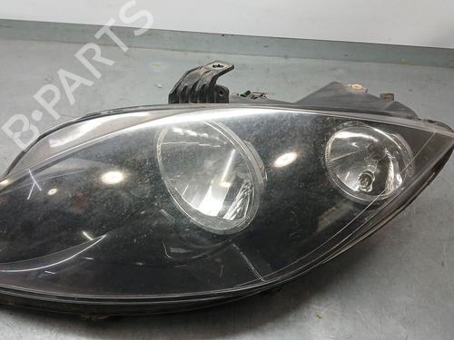 Used Left headlight SEAT LEON (1P1) 1.9 TDI (105 hp) 32090087