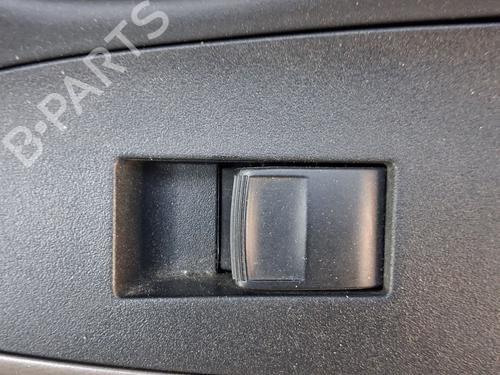 Used Right rear window switch Right rear window switch 37999680 37999680