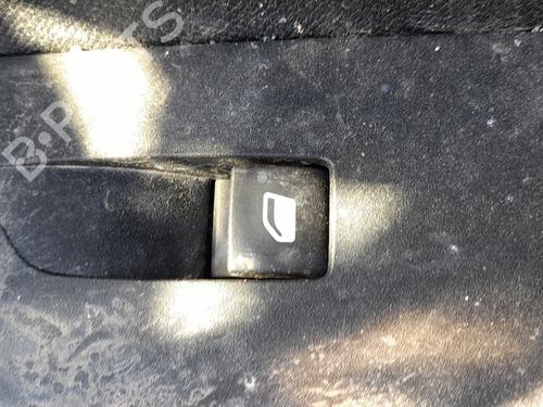 Used Right front window switch Right front window switch OPEL MOKKA 1.2 Turbo Hybrid (136 hp) 33703648 33703648