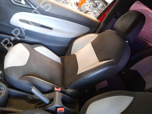 Used Right front seat Right front seat 37468158 37468158