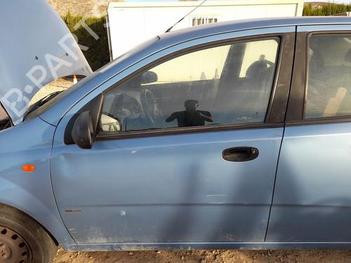 Used Left front door DAEWOO KALOS (KLAS) 1.4 (83 hp) 29862510