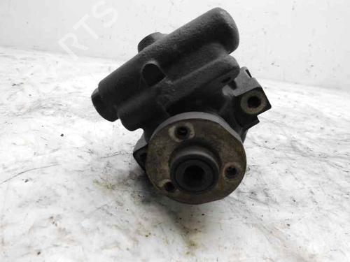 Used Steering pump RENAULT LAGUNA I (B56_, 556_) [1993-2002]  190161