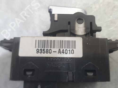 Right rear window switch KIA CARENS IV 1.7 CRDi | BP37217443I28 - Image 4