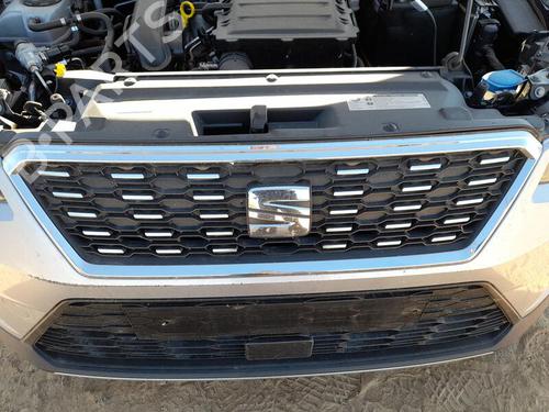 Used Grille SEAT ARONA (KJ7, KJP) 1.0 TGi (90 hp) 28193172
