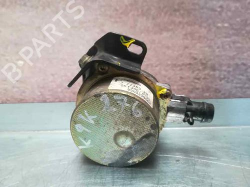Used Vacuum pump NISSAN NOTE (E11, NE11) 1.5 dCi (86 hp) 2566541