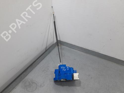 front-right-lock-fiat-500l-351_-352_-2012-29852367 main image