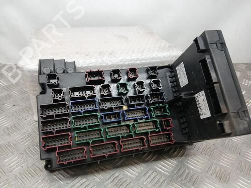 Used Fuse box MERCEDES-BENZ M-CLASS (W163) ML 270 CDI (163.113) (163 hp) 26277051