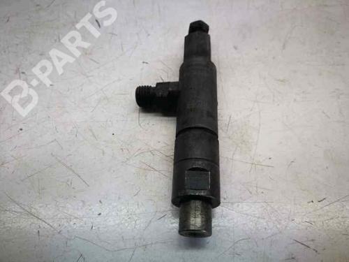 Used Injector RENAULT 18 (134_) 2.1 TD (88 hp) 10279343