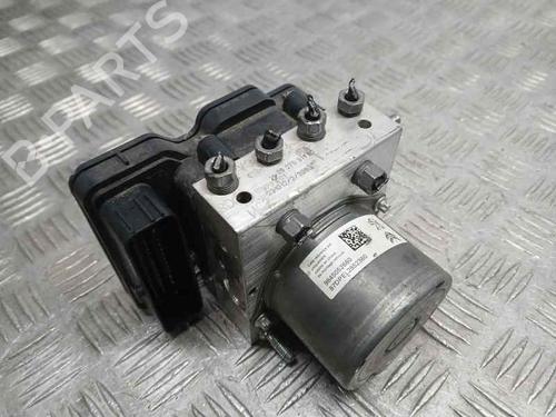 Used ABS pump PEUGEOT 3008 II SUV (MC_, MR_, MJ_, M4_) [2016-2026]  20723028