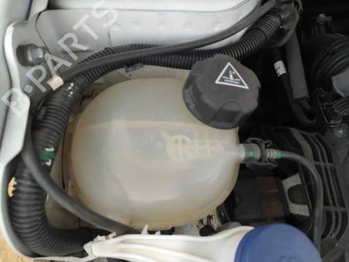 Used Expansion tank PEUGEOT 208 II (UB_, UP_, UW_, UJ_) 1.2 PureTech 100 (101 hp) 23992913