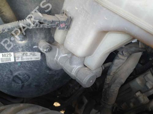 Used Brake master cylinder KIA SPORTAGE IV (QL, QLE) 1.7 CRDi (116 hp) 24673729