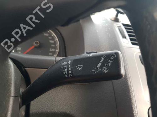 Used Steering column stalk VW TOURAN (1T1, 1T2) [2003-2010]  20677637
