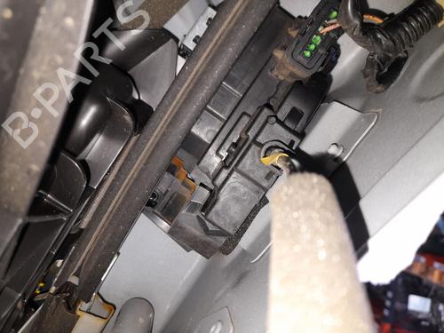 Venstre foran lås RENAULT KADJAR (HA_, HL_) 1.5 BLUE dCi 115 (HLA6) (116 hp) 32393614