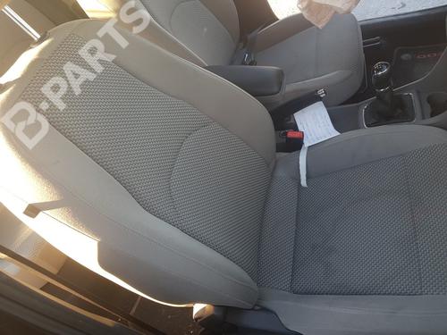 Used Right front seat Right front seat SEAT TOLEDO IV (KG3) 1.6 TDI (105 hp) 8492416 8492416