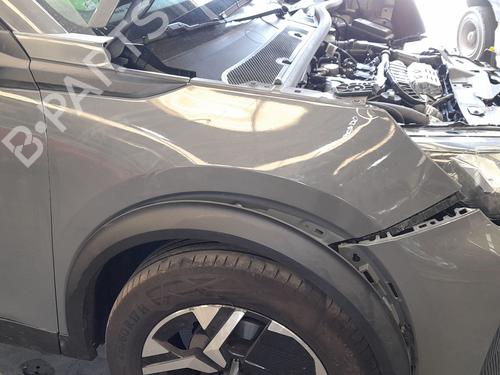 Used Right front fenders Right front fenders 37217485 37217485
