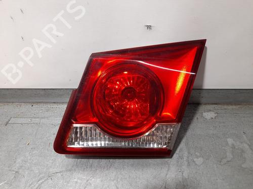 right-taillight-chevrolet-cruze-j300-interior-2009-10217784 main image