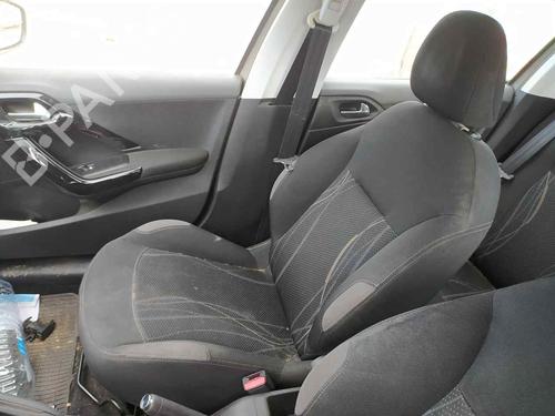 Used Right front seat PEUGEOT 208 I (CA_, CC_) [2012-2020]  23131912