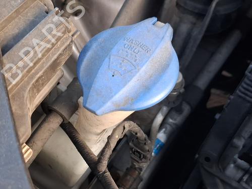 Used Windscreen washer tank Windscreen washer tank 38073293 38073293