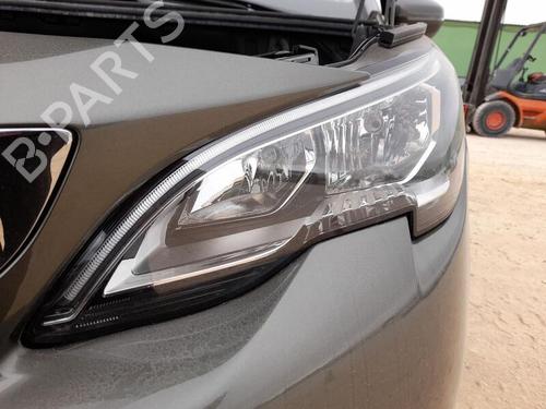 Used Left headlight PEUGEOT 5008 II (MC_, MJ_, MR_, M4_) 1.2 THP (MRHNYH, MRHNYW, MRHNSJ, MRHNSU, MRHNSM) (131 hp) 29455589