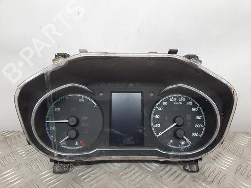 Used Instrument cluster Instrument cluster TOYOTA YARIS (_P13_) 1.5 Hybrid (NHP130_) (101 hp) 8651360 8651360