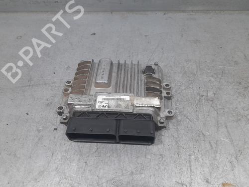 Used Engine control unit (ECU) Engine control unit (ECU) HYUNDAI ix20 (JC) 1.4 CRDi (78 hp) 33427557 33427557