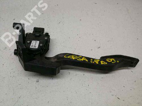 Used Pedal OPEL COMBO Box Body/MPV 1.7 CDTI 16V (101 hp) 6614064