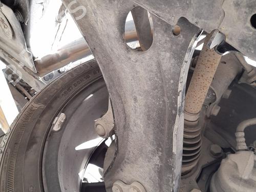 Used Left front suspension arm Left front suspension arm RENAULT CLIO V (B7_) 1.0 TCe 90 (B7MT) (91 hp) 33854453 33854453