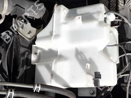 windscreen-washer-tank-mitsubishi-outlander-ii-cw_w-2005-2006-2007-2008-2009-2010-2011-2012-33854607 main image