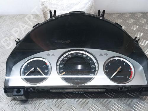Used Instrument cluster MERCEDES-BENZ C-CLASS (W204) [2007-2015]  11127712