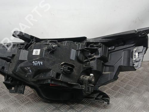 Right headlight RENAULT CLIO V (B7_) 1.0 TCe 90 (B7MT) | BP26984817C29 